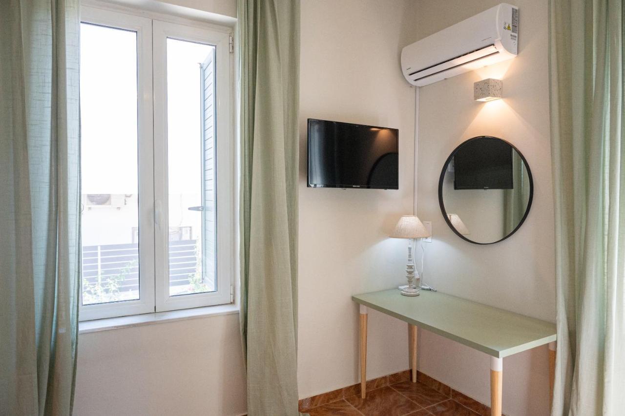 Sunny Yard Apartments Poros Town Exterior photo